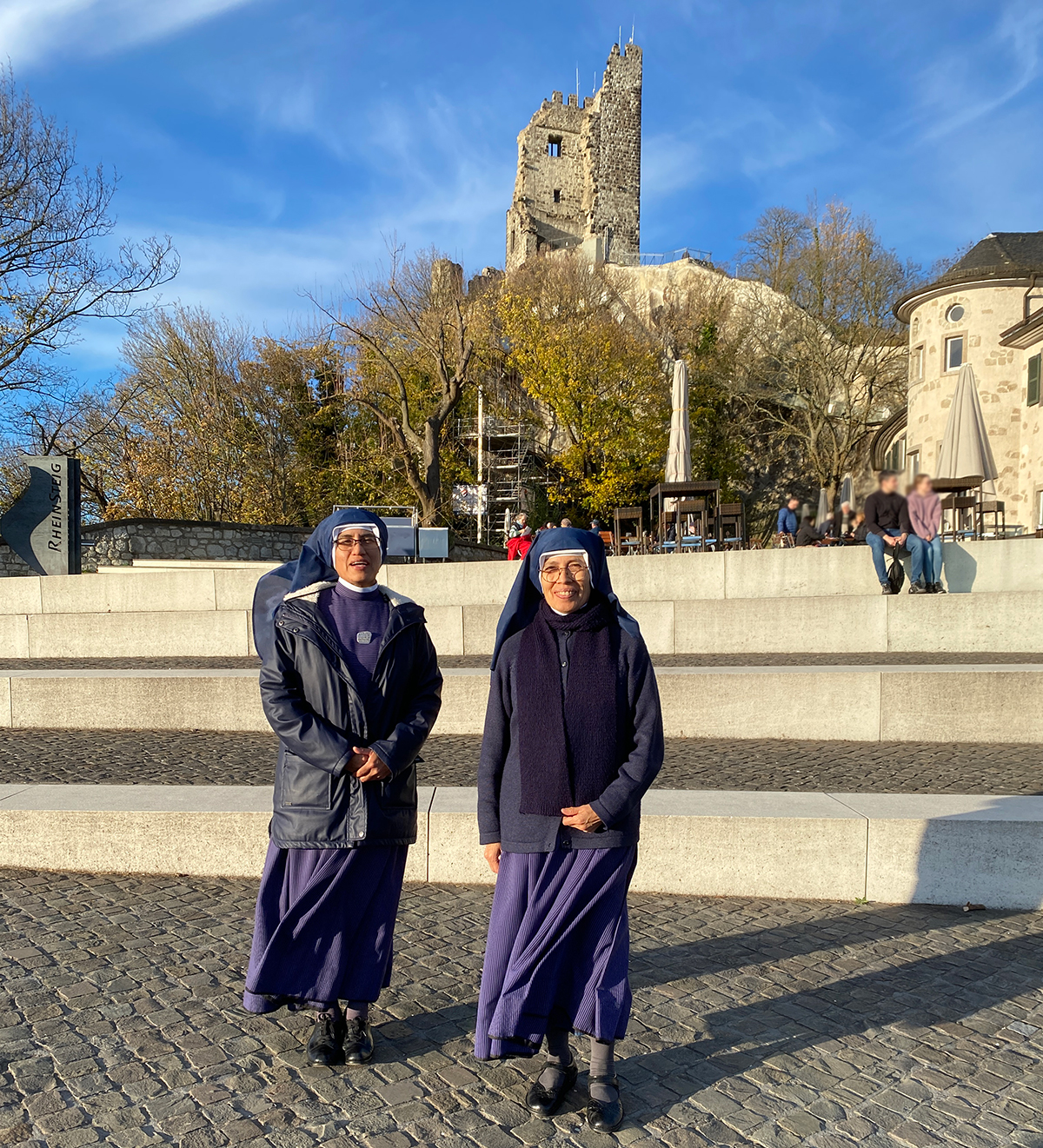 vor dem Drachenfels in Königswinter