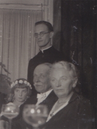 Friedrich Kaiser als Gast bei einer Hochzeitsfeier